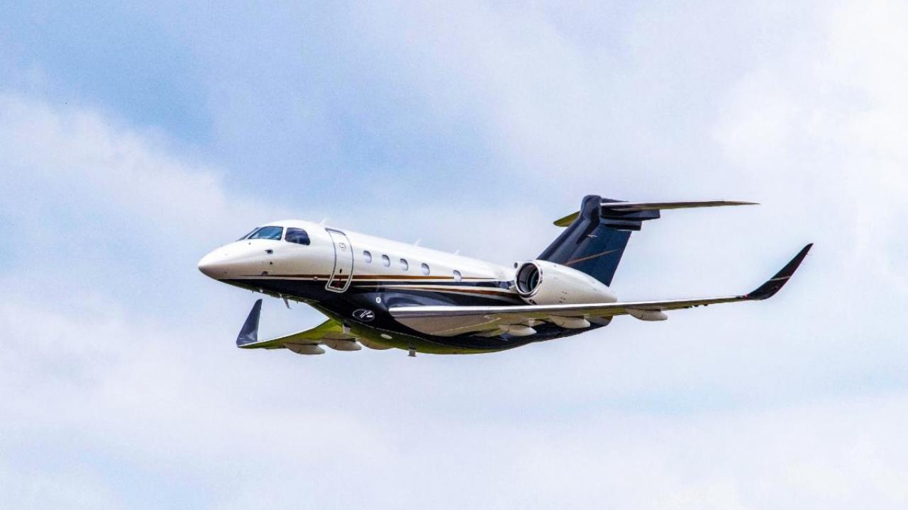 Flexjet red label